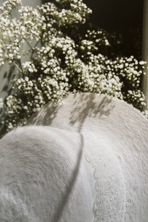 WHITE LACE