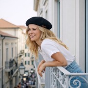 BERET CHLOE czarny.jpg